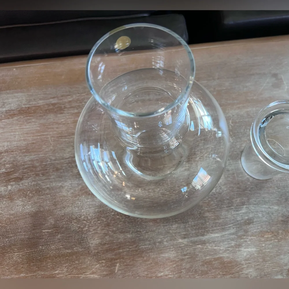 N⃨I⃨C⃨E⃨ Polish Made Glass Water Carafe Bedside Hotel Style ‼️ - Picture 6 of 7